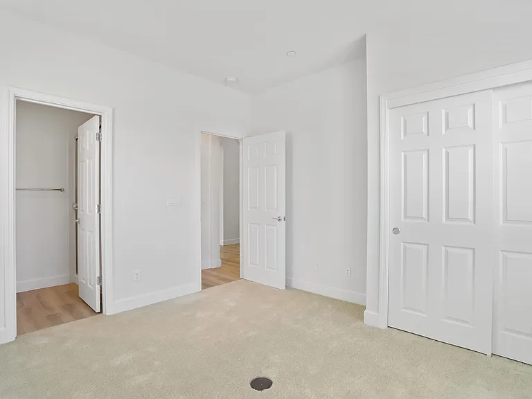 2926 Granger St — Photo 29