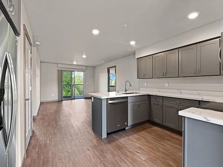 515 Telegraph Rd — Photo 15