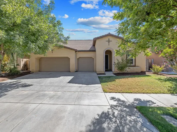 3125 W Stewart Avenue, Visalia, CA 93291