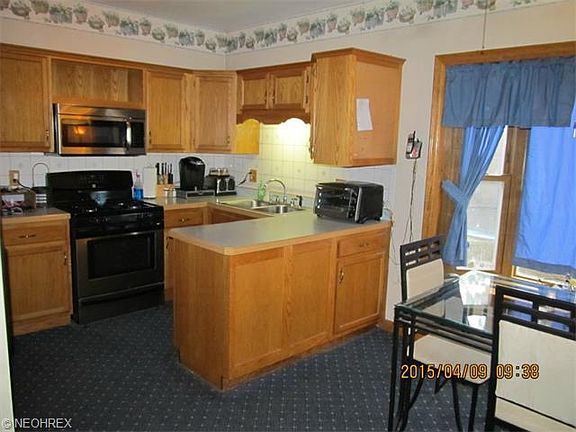 2nd image of 1753 Manhattan Ave