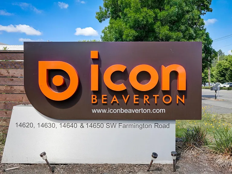 Icon Beaverton — Photo 34