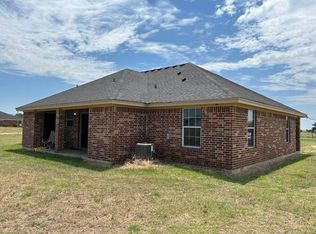 2824 Jerry Mashek Dr, West, TX 76691