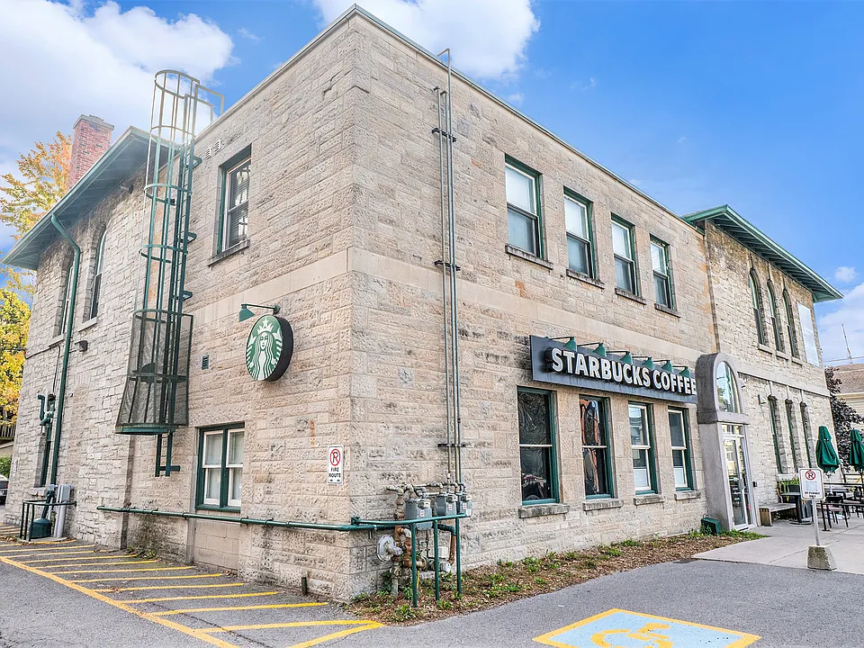 329 Johnson St #4