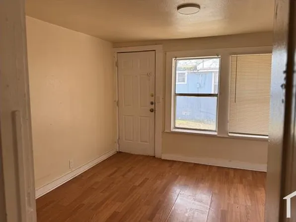 1730 W Poplar St APT 4, San Antonio, TX 78207