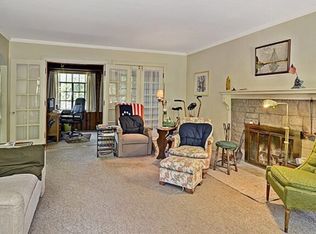 8870 S County Line Rd, Burr Ridge, IL 60527