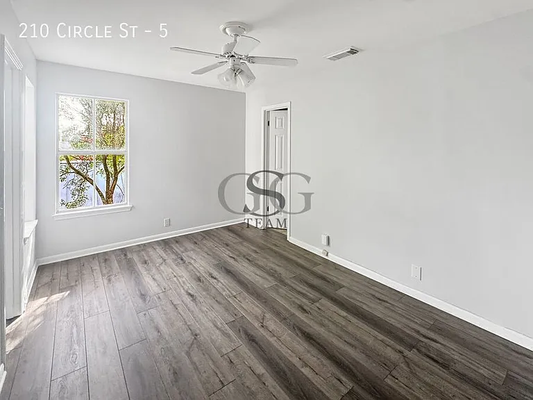 210 Circle St #5 — Photo 10