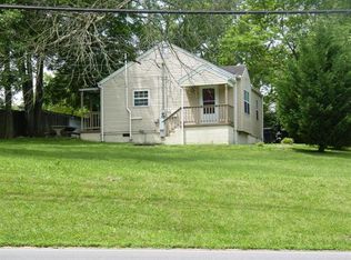 3301 Whittle Springs Rd, Knoxville, TN 37917