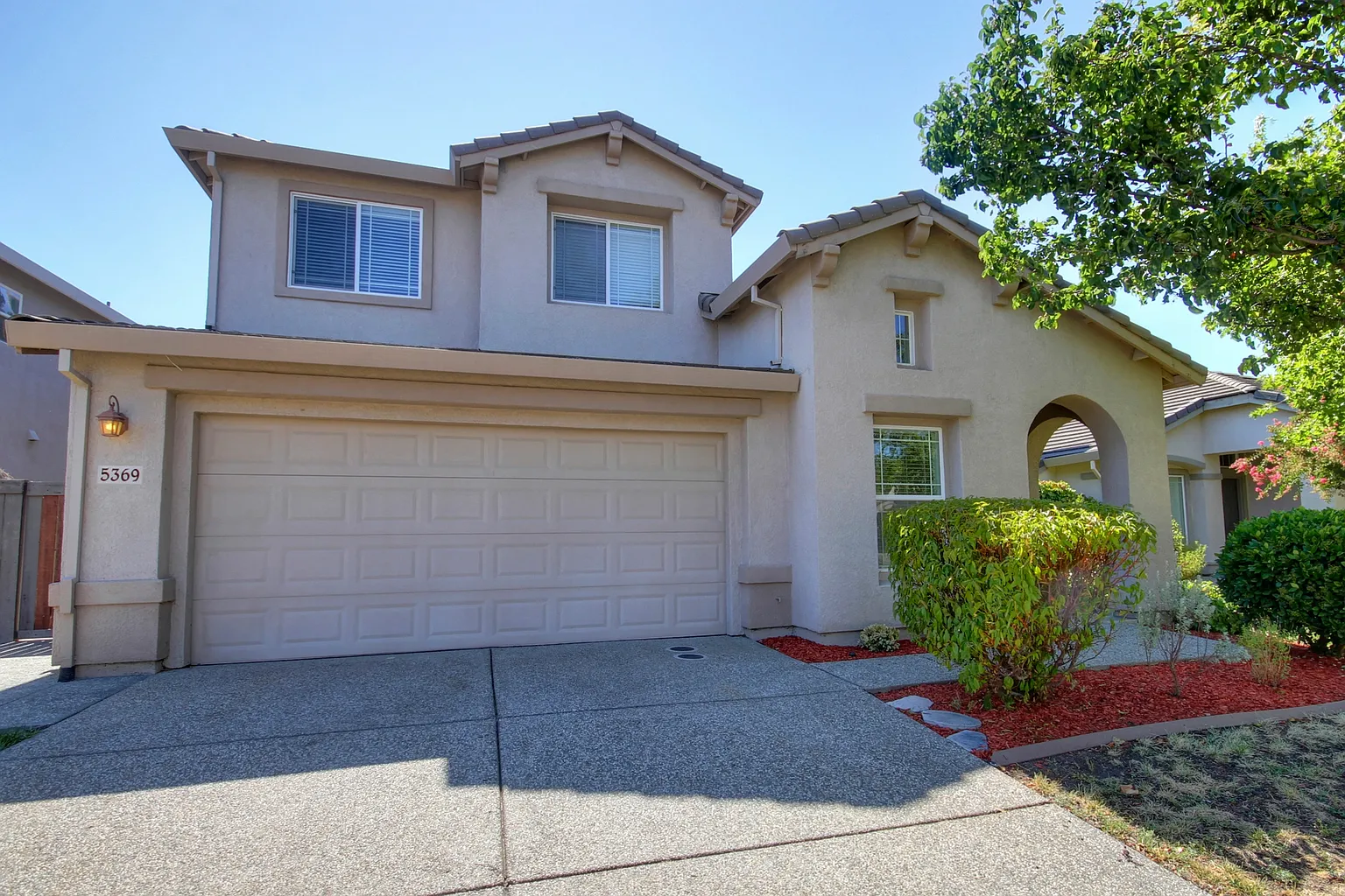 5369 Buckwood Way photo 1