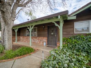 6899 Riata Dr, Redding, CA 96002