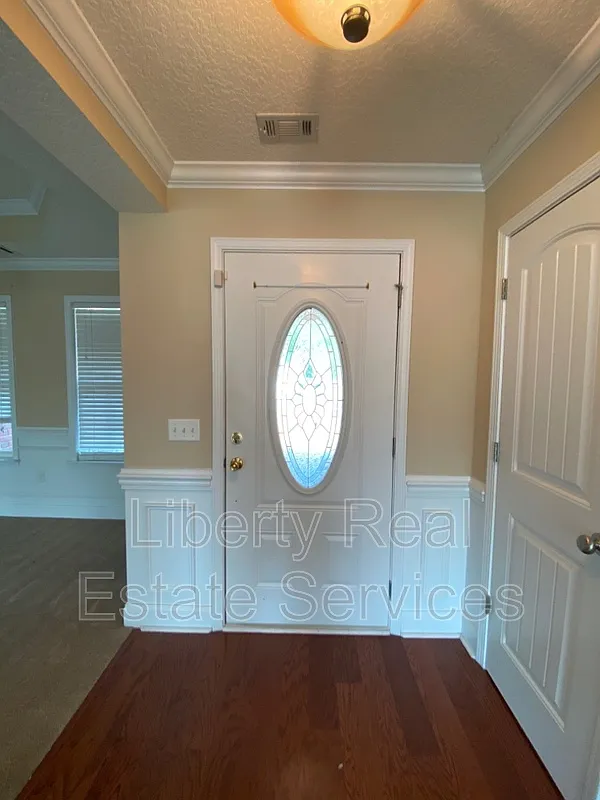 Winchester Estates — Photo 3