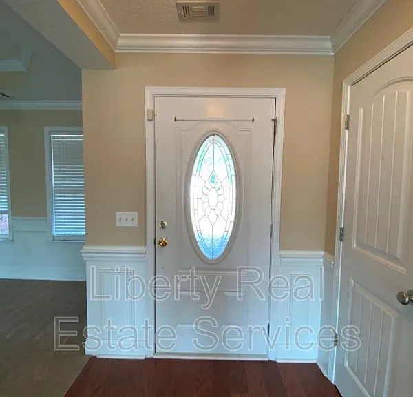 178 Winchester Way SE — Photo 3
