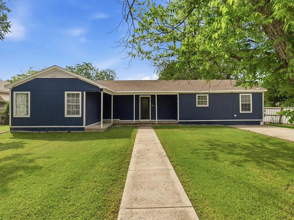206 Oscar St