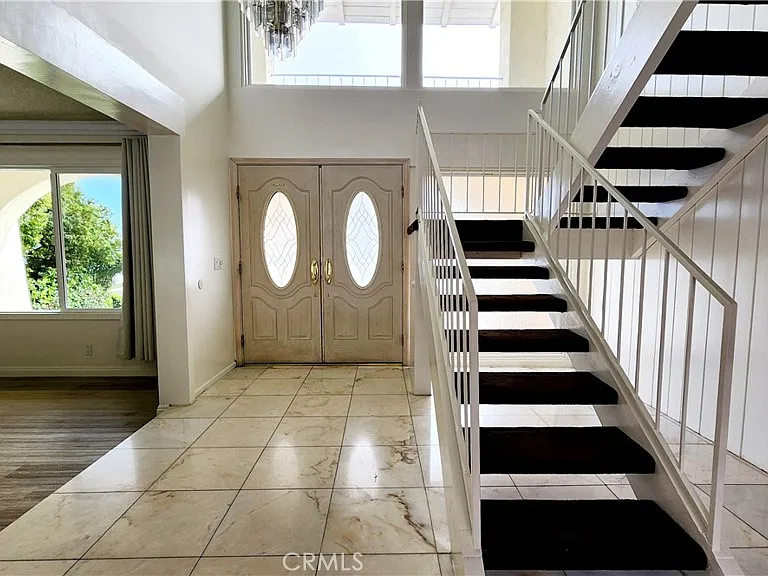 6327 Sattes Dr — Photo 7