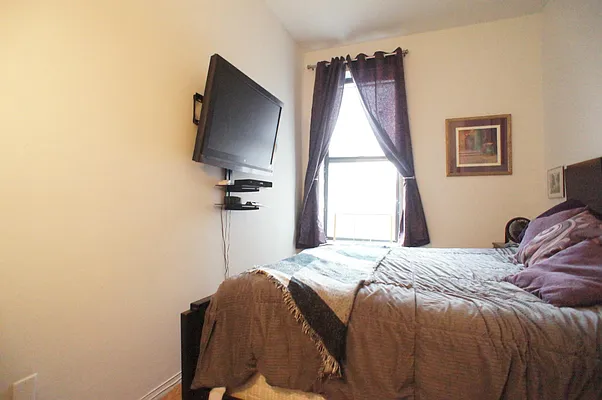 Rented by Keller Williams NYC | media 24