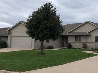 1217 E Ridlington Ave, Shawano, WI 54166