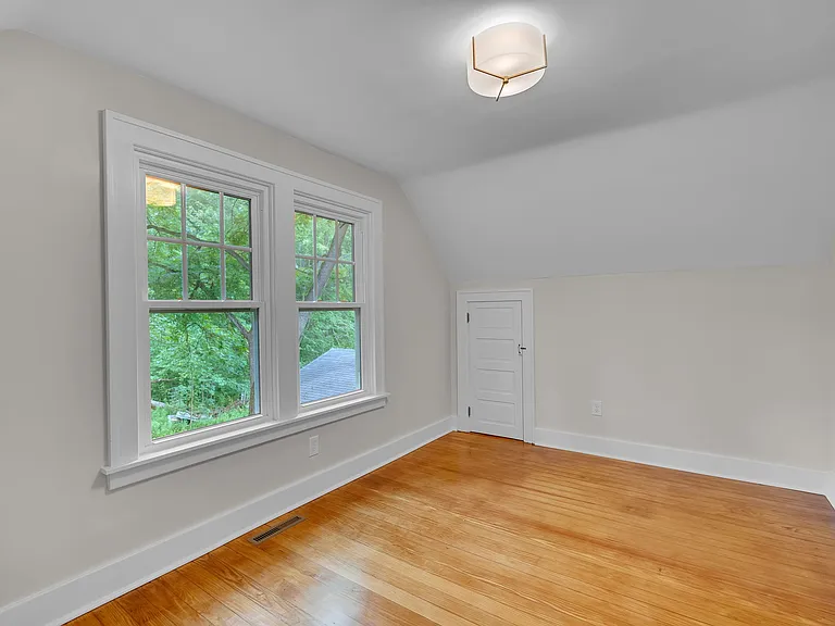 850 Campbell Blvd — Photo 38