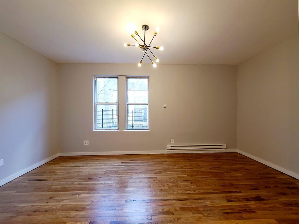 1st image of 3560 Paulding Ave #3