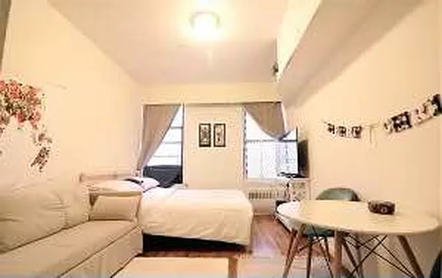 Rented by City Stop Realty | media 34