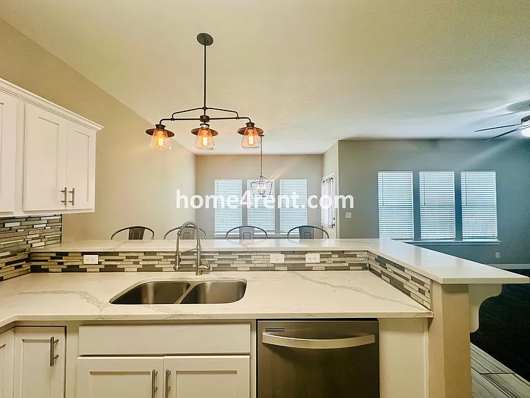 12701 E 47th Terrace Ct S — Photo 13