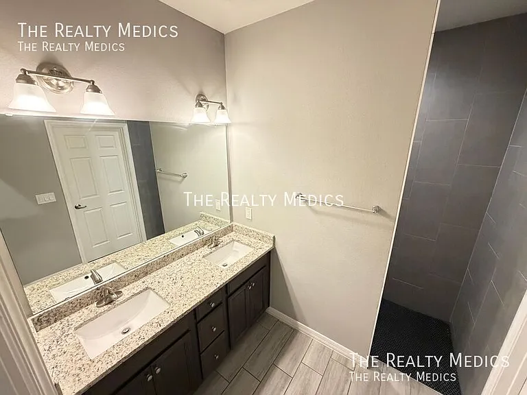 491 Ixora Ave NW — Photo 18