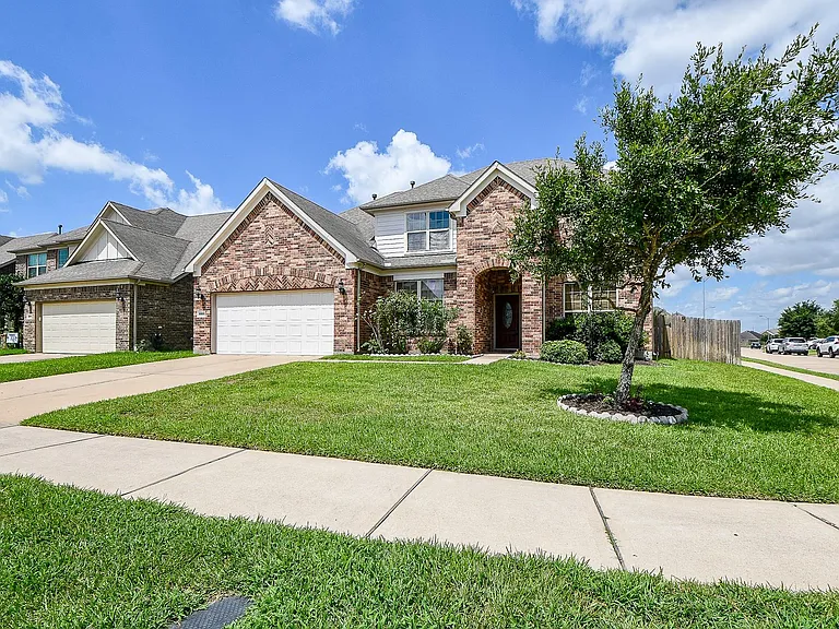 4302 Trinity Creek Ct — Photo 2