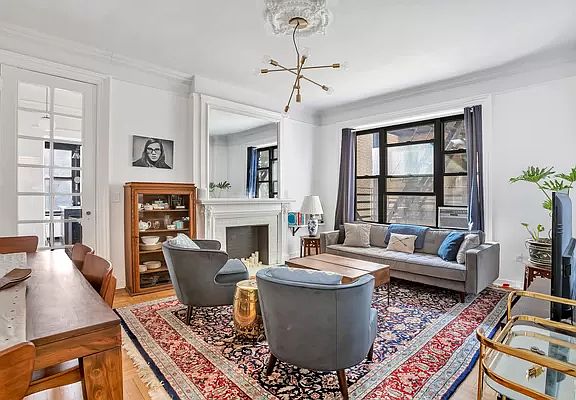 2nd image of 255 W 108th St APT 4C1