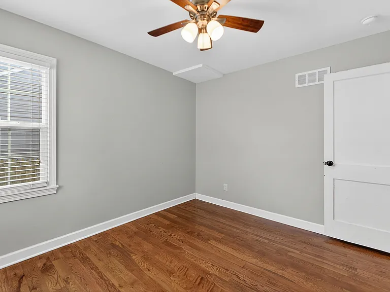 4640 W 70th Ter — Photo 17