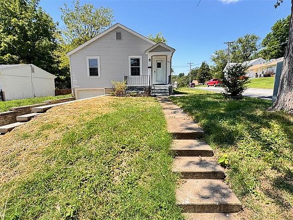 2nd image of 3649 Boswell Ave