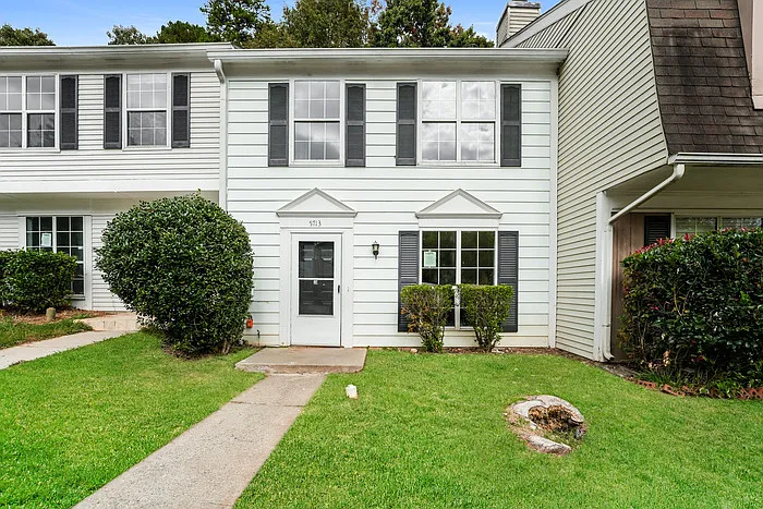 5713 Wells Cir — Photo 1