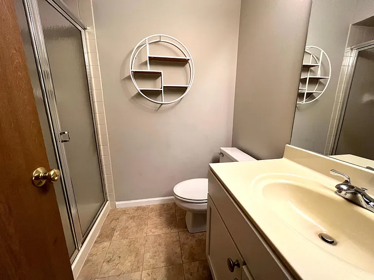 1214 Ballantrae Pl #E — Photo 11