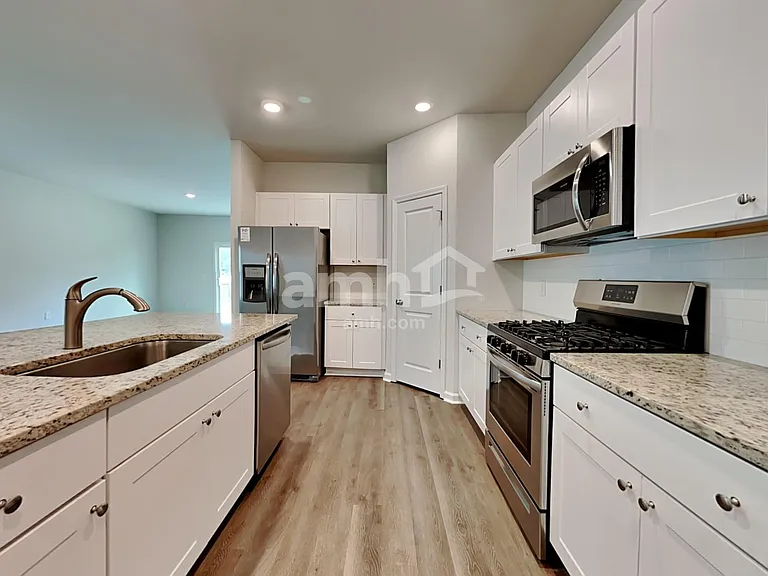 424 Spanish Wells Rd — Photo 3