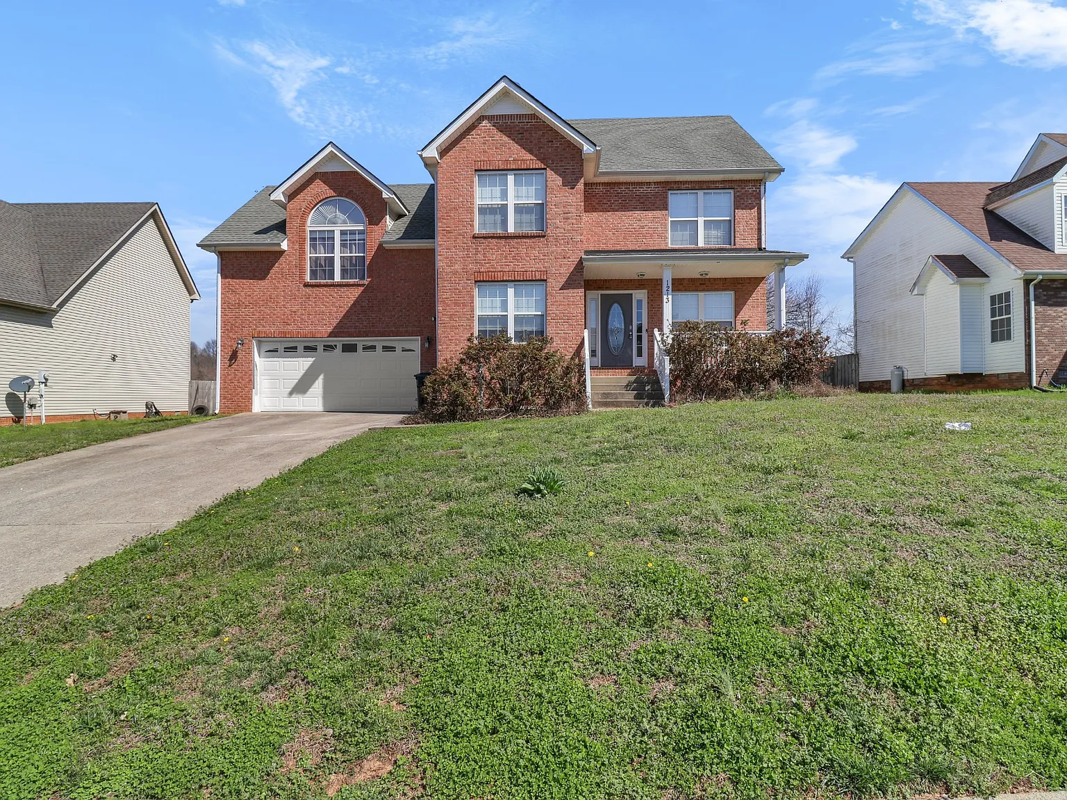 3 bed, 2.5 bath, 1891 sqft, $1,800 — Photo 3