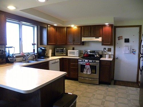 2nd image of 13500 Bancroft St