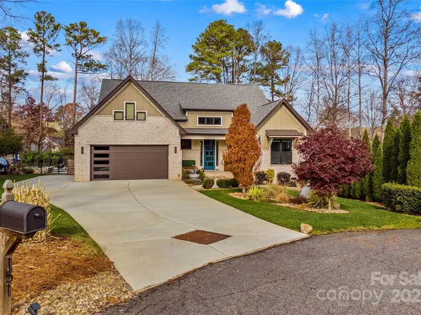 151 Lynn Cove Ln, Mooresville, NC 28117