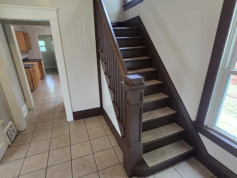 260 W Harrison St — Photo 2