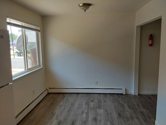 4th image of 706 37th Ave #1