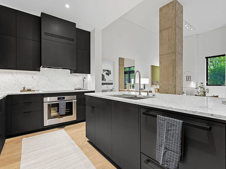 922 NW 11th Ave #110 — Photo 31