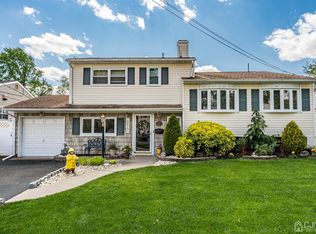 41 Trafalger Dr, Colonia, NJ 07067