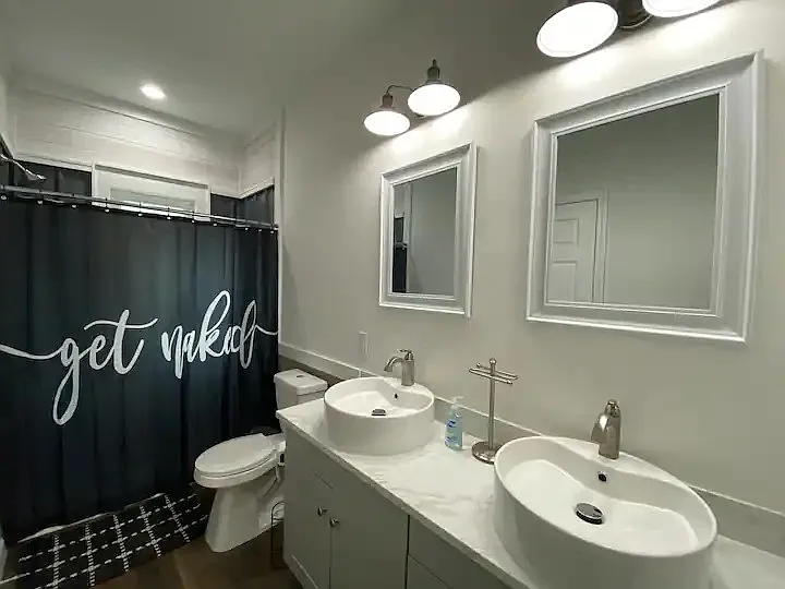 271 Elmwood Cir — Photo 2