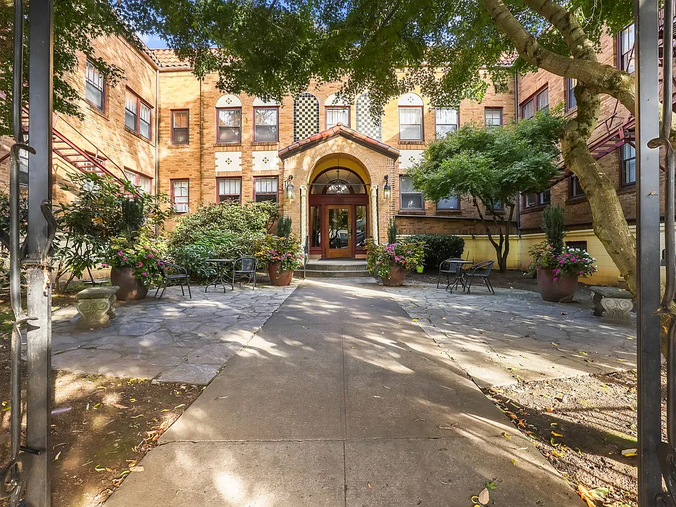 Amber Court Apartments