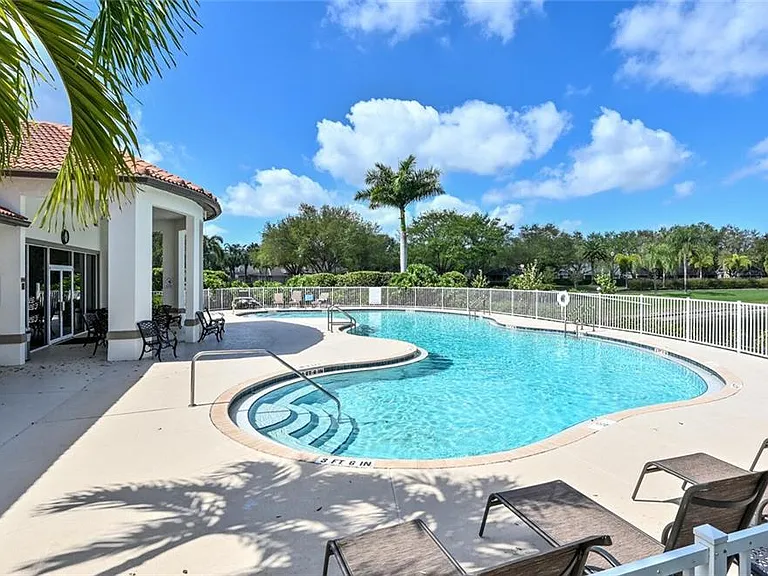 8260 Laurel Lakes Blvd — Photo 39