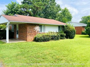 2304 Madre Pl, Greensboro, NC 27406