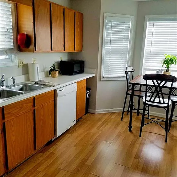1738 Taylor St NW #A2 — Photo 5