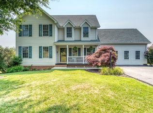 241 Four Apple Ave, Chilhowie, VA 24319