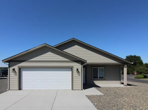 16820 S Stevens Dr, Kennewick, WA 99337