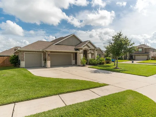 998 Astoria Ln, League City, TX 77573