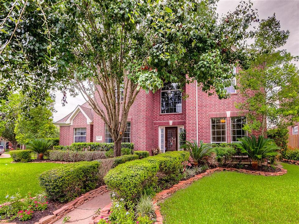 1st image of 20407 Lakeland Falls Dr