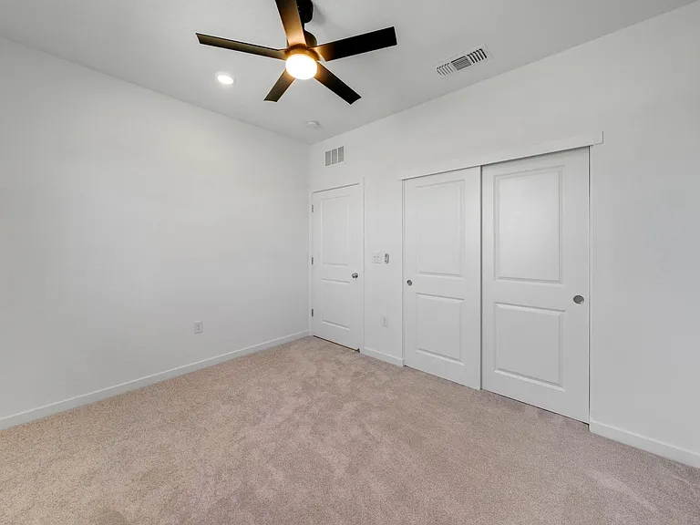 7650 Kobuk Valley Cir — Photo 37