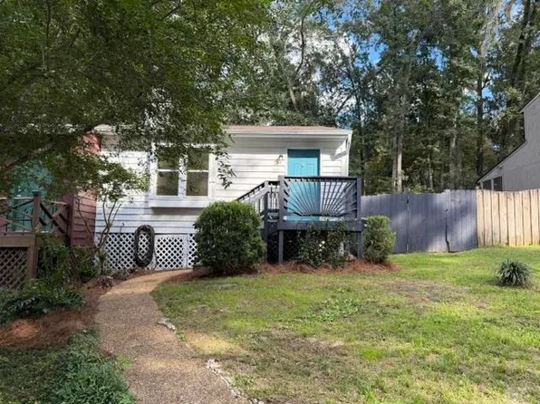 155 Parkbrook Cir, Tallahassee, FL 32301