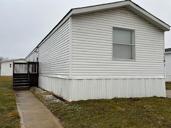 2nd image of 1161 Hazel Nut Ln